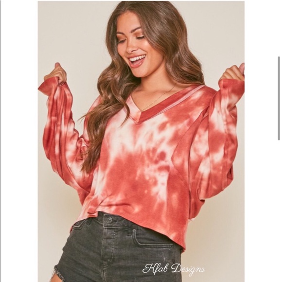 ❤️SO SOFT TIE DYED BATWING TOP!❤️ - Picture 4 of 10